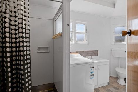 Photo of property in 6/184 Powderham Street, New Plymouth, 4310