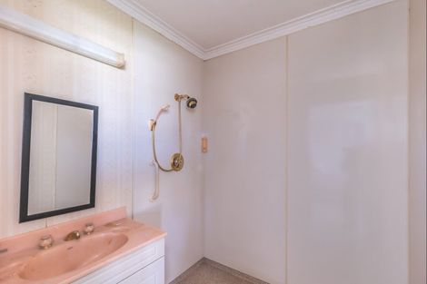 Photo of property in 140 Mako Mako Road, Levin, 5510