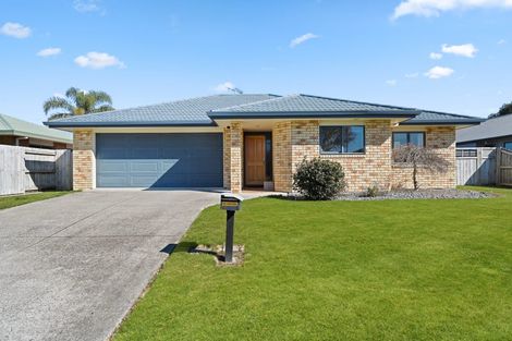 Photo of property in 28 Diomede Glade, Flagstaff, Hamilton, 3210