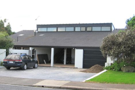 Photo of property in 52 Marellen Drive, Red Beach, 0932