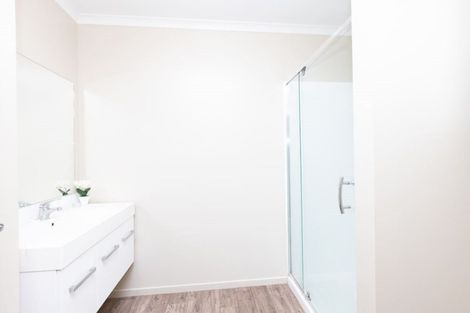 Photo of property in 2/108 Old Farm Road, Hamilton East, Hamilton, 3216