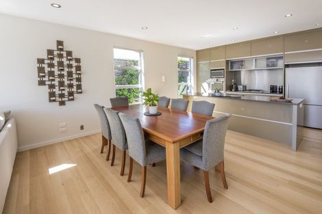 Photo of property in 30 Beresford Street, Bayswater, Auckland, 0622