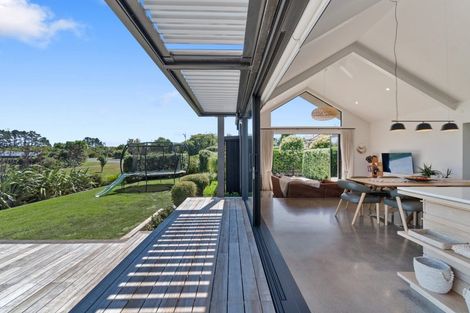 Photo of property in 28 Capriole Crescent, Kingseat, Papakura, 2580