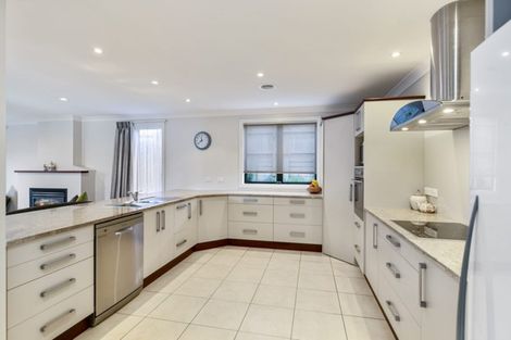 Photo of property in 44 Furlong Crescent, Churton Park, Wellington, 6037