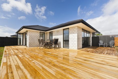 Photo of property in 18 Wairau Drive, Tikipunga, Whangarei, 0112