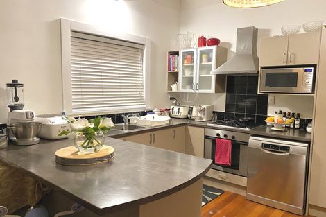 Photo of property in 1/135 Onewa Road, Northcote, Auckland, 0627