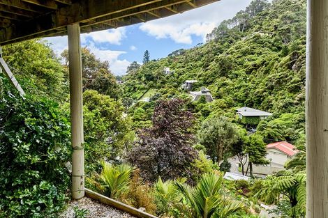 Photo of property in 40 Rona Street, Eastbourne, Lower Hutt, 5013