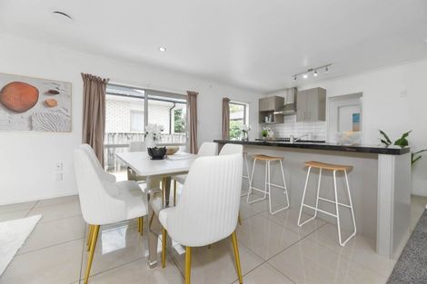 Photo of property in 75a Tabitha Crescent, Henderson, Auckland, 0612