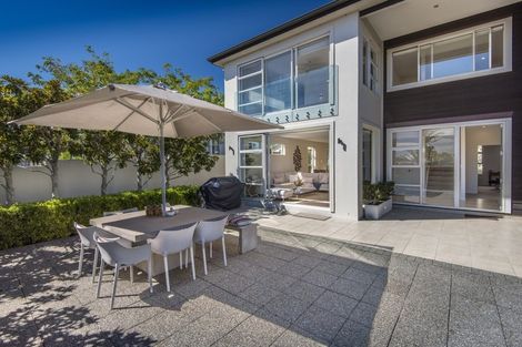 Photo of property in 30 Beresford Street, Bayswater, Auckland, 0622