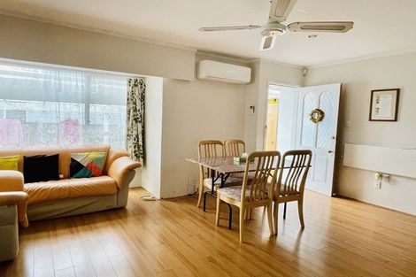 Photo of property in 2/62 Stanniland Street, Sunnyhills, Auckland, 2010