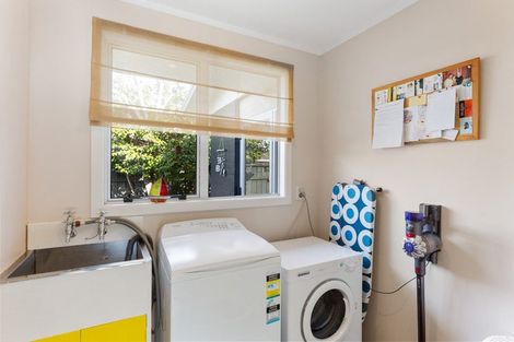 Photo of property in 33 Wharemauku Road, Raumati Beach, Paraparaumu, 5032