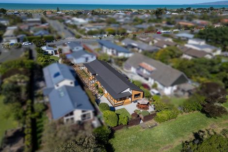 Photo of property in 2/238 Estuary Road, South New Brighton, Christchurch, 8062