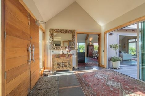 Photo of property in 1 Peak View Ridge, Wanaka, 9305