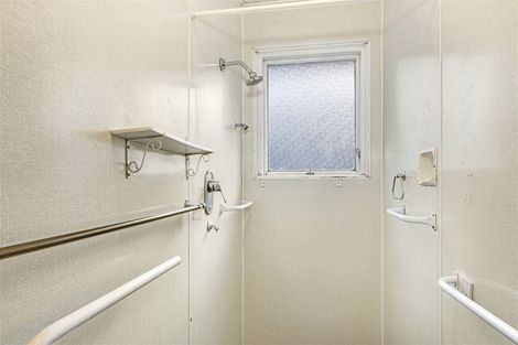 Photo of property in 6 Hillary Crescent, Upper Riccarton, Christchurch, 8041