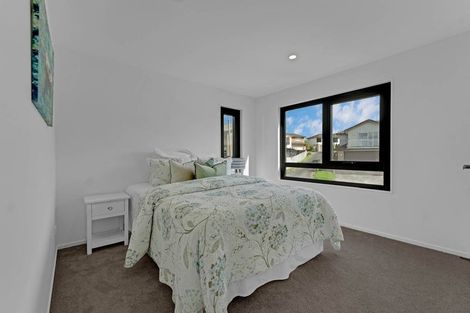 Photo of property in 2d Gordon Stanley Drive, Massey, Auckland, 0614