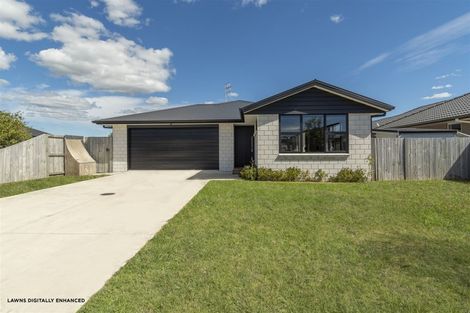 Photo of property in 28 Te Kio Crescent, Papamoa Beach, Papamoa, 3118