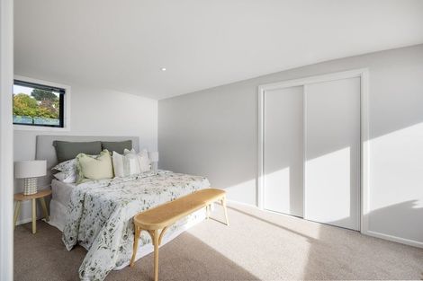 Photo of property in 8 The Rise, Mount Pleasant, Christchurch, 8081