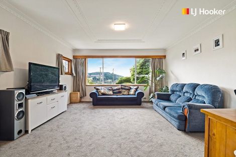 Photo of property in 18 District Road, Roseneath, Port Chalmers, 9023