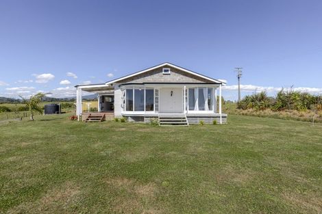 Photo of property in 207 Upper Pitone Road, Pitone, New Plymouth, 4374
