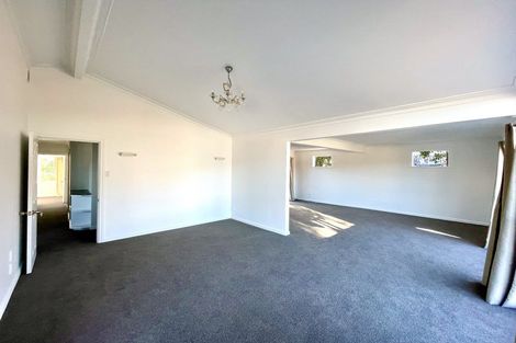 Photo of property in 47 School Road, Te Atatu South, Auckland, 0610