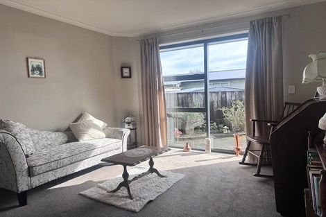 Photo of property in 71 Warburton Crescent, Te Awamutu, 3800