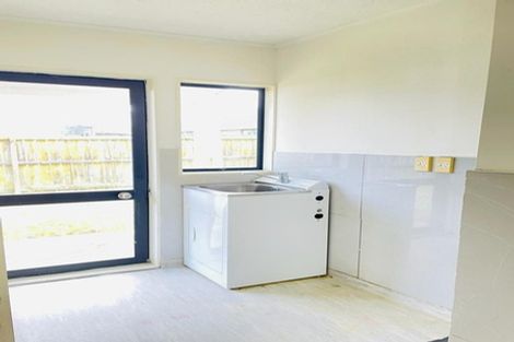 Photo of property in 17 Solveig Place, Randwick Park, Auckland, 2105