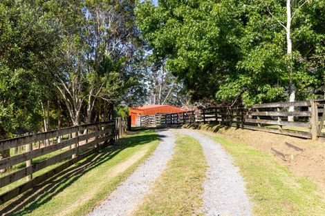 Photo of property in 1041 Woodcocks Road, Kaipara Flats, Warkworth, 0981