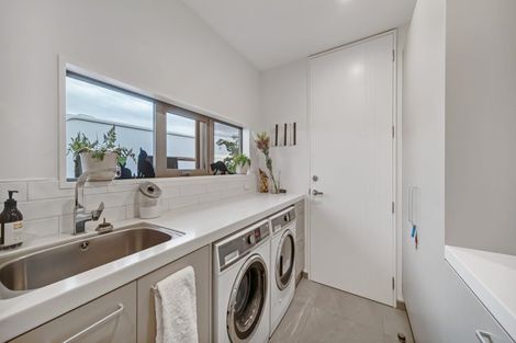 Photo of property in 2 Silver Peaks Drive, West Melton, 7618