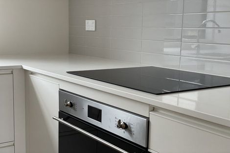 Photo of property in 7c Reg Pearce Way, Glen Innes, Auckland, 1072