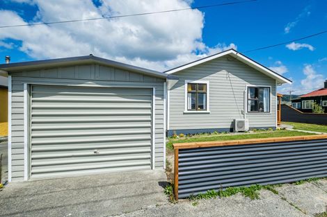 Photo of property in 11 George Street, Waimate, 7924