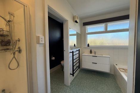 Photo of property in 6 Condell Avenue, Papanui, Christchurch, 8053