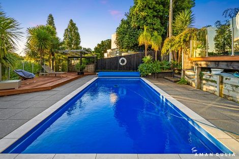 Photo of property in 33 Waipuia Place, Greenhithe, Auckland, 0632