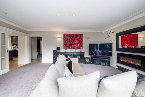 Photo of property in 14 Joyce Crescent, Ilam, Christchurch, 8041