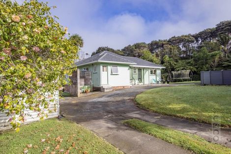 Photo of property in 380 Muriwai Road, Waimauku, 0881