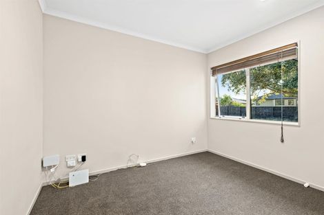 Photo of property in 41 Chic Gardens, Parakai, 0830