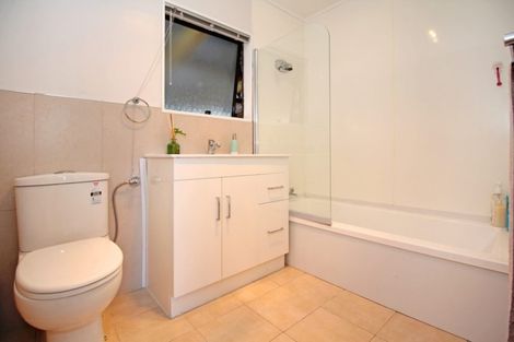 Photo of property in 178 Finlayson Avenue, Clendon Park, Auckland, 2103