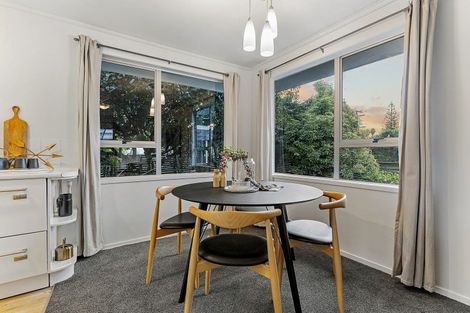 Photo of property in 78 Eskdale Road, Birkdale, Auckland, 0626