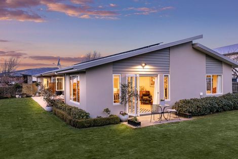 Photo of property in 50 Kelliher Drive, Wanaka, 9305