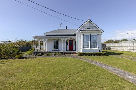 Photo of property in 14 Mouatt Street, Waitara, 4320