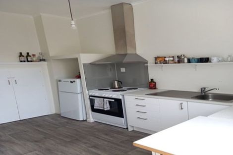 Photo of property in 3 Fitzroy Road, Bluff Hill, Napier, 4110