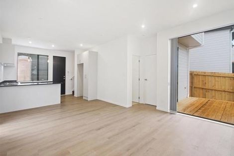 Photo of property in 21c Andrew Road, Howick, Auckland, 2010