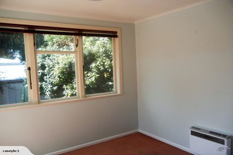 Photo of property in 15 Tawa Street, Tawa, Wellington, 5028