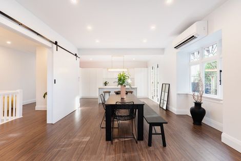 Photo of property in 104 Forbury Road, Saint Clair, Dunedin, 9012