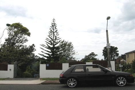 Photo of property in 2 Charmaine Road, Torbay, Auckland, 0630