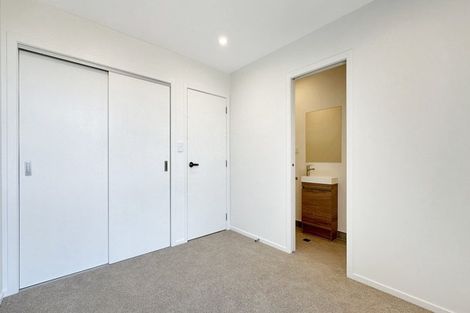 Photo of property in 1/2 Riversdale Road, Avondale, Auckland, 1026
