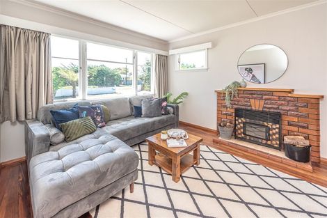 Photo of property in 39 Wikitoria Road, Putiki, Whanganui, 4501