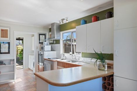 Photo of property in 137 Koutu Road, Kawaha Point, Rotorua, 3010