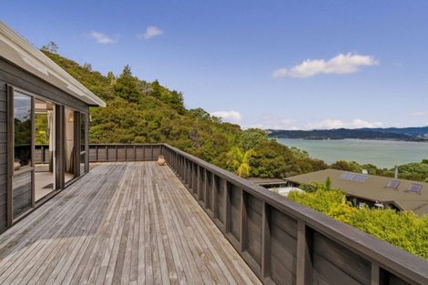 Photo of property in 4 Pohutukawa Grove, Whitianga, 3510