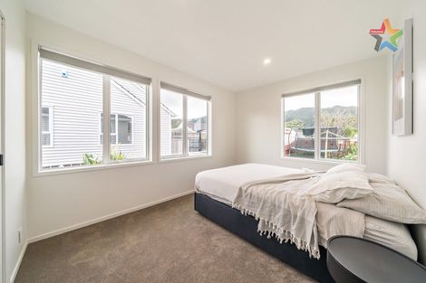 Photo of property in 11 Wheatley Street, Naenae, Lower Hutt, 5011
