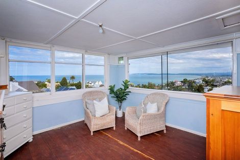 Photo of property in 12 Lighthouse Road, Bluff Hill, Napier, 4110